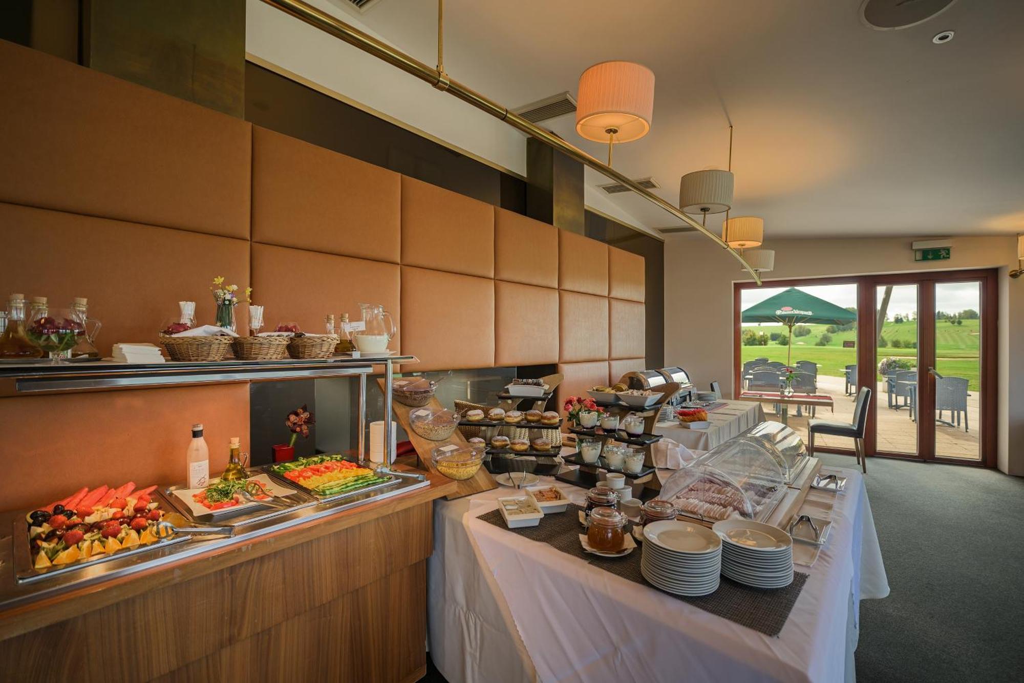 Grund Golf And Готель 4*
