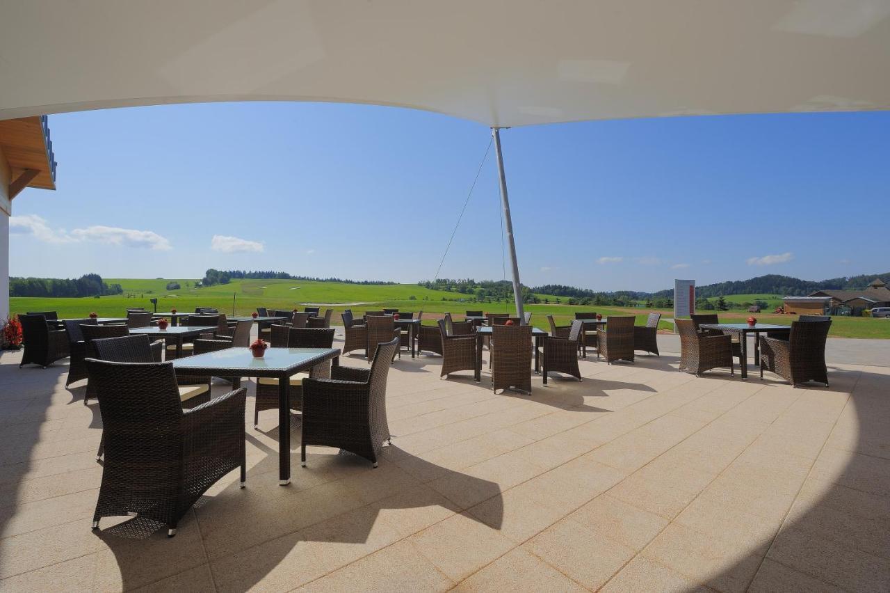 Готель Grund Golf And 4*